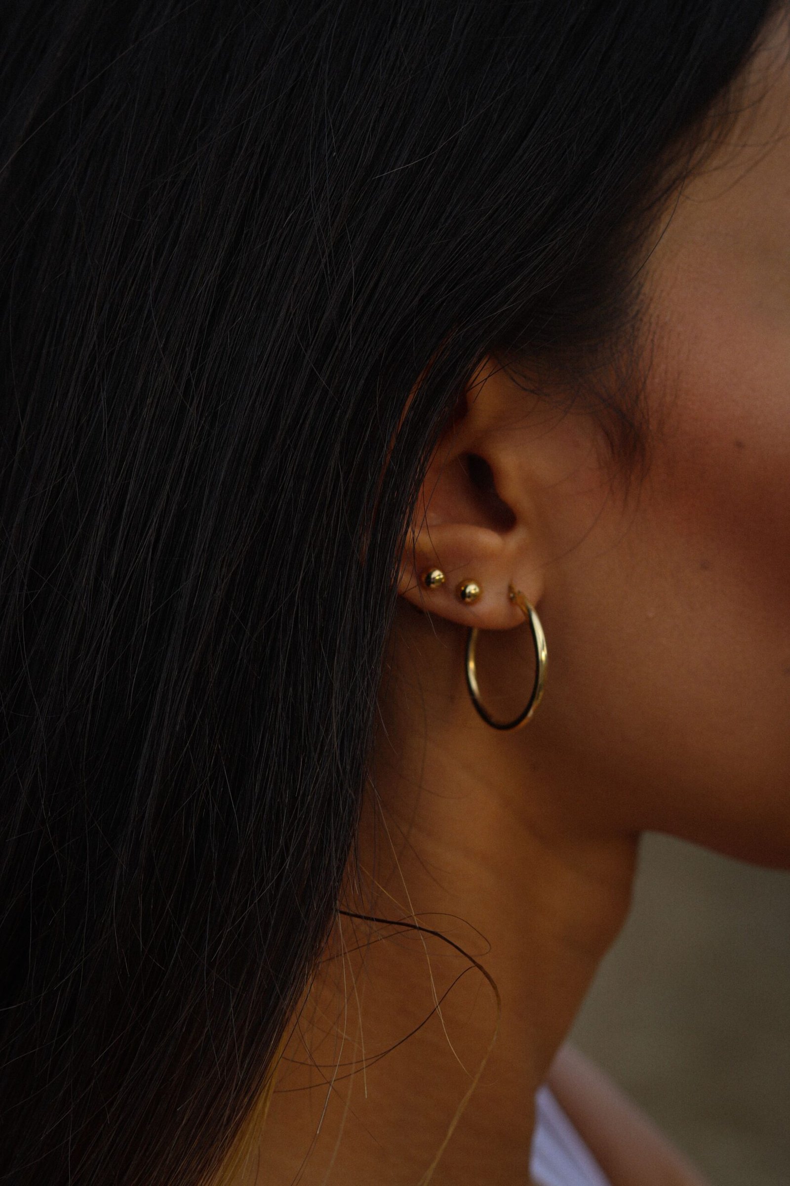 Minimal Gold Hoops earring for women